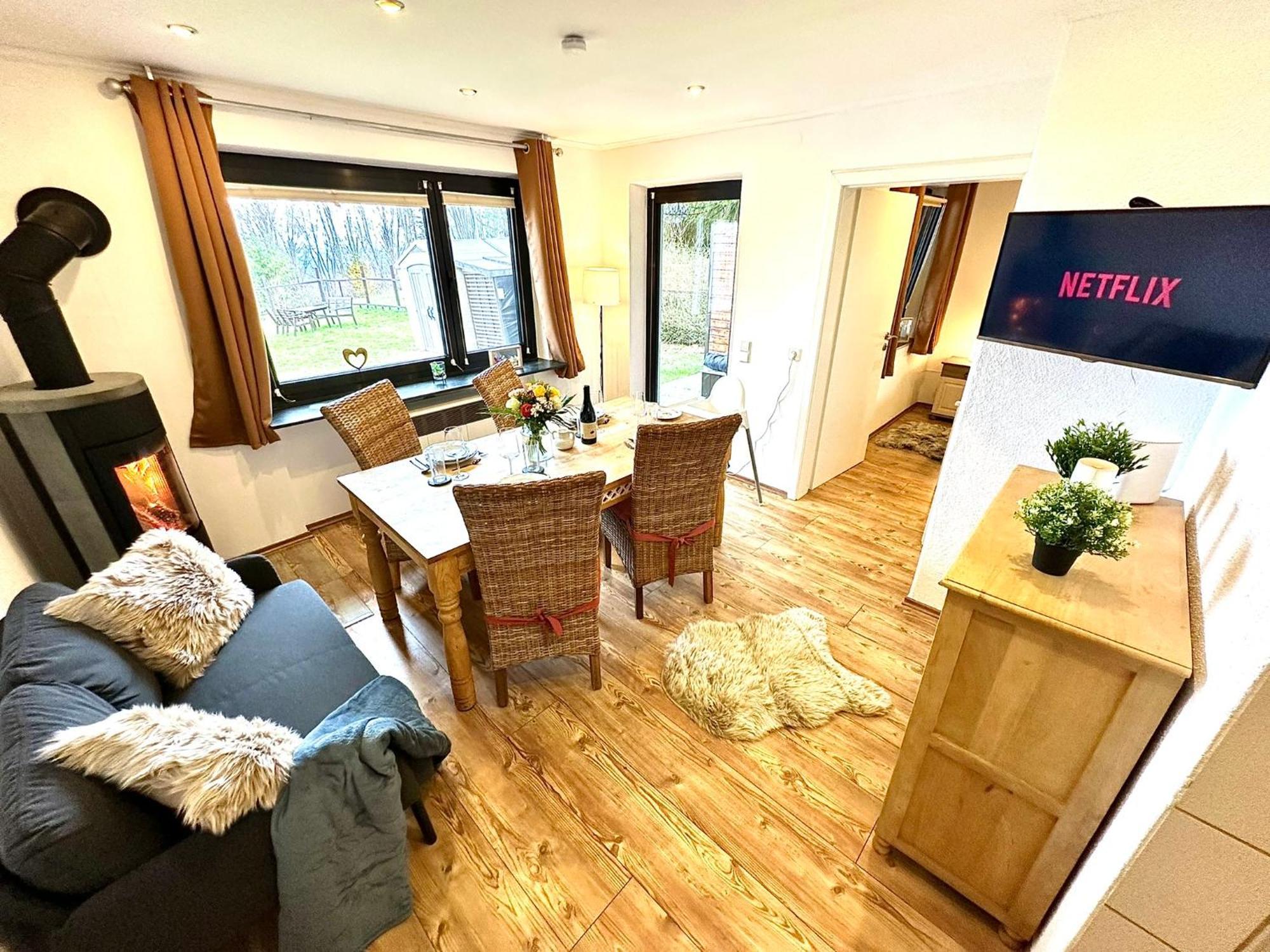 Gemuetliches Alpenblick Berg-Bungalow + Grosser Garten + Netflix! Schofweg Bagian luar foto