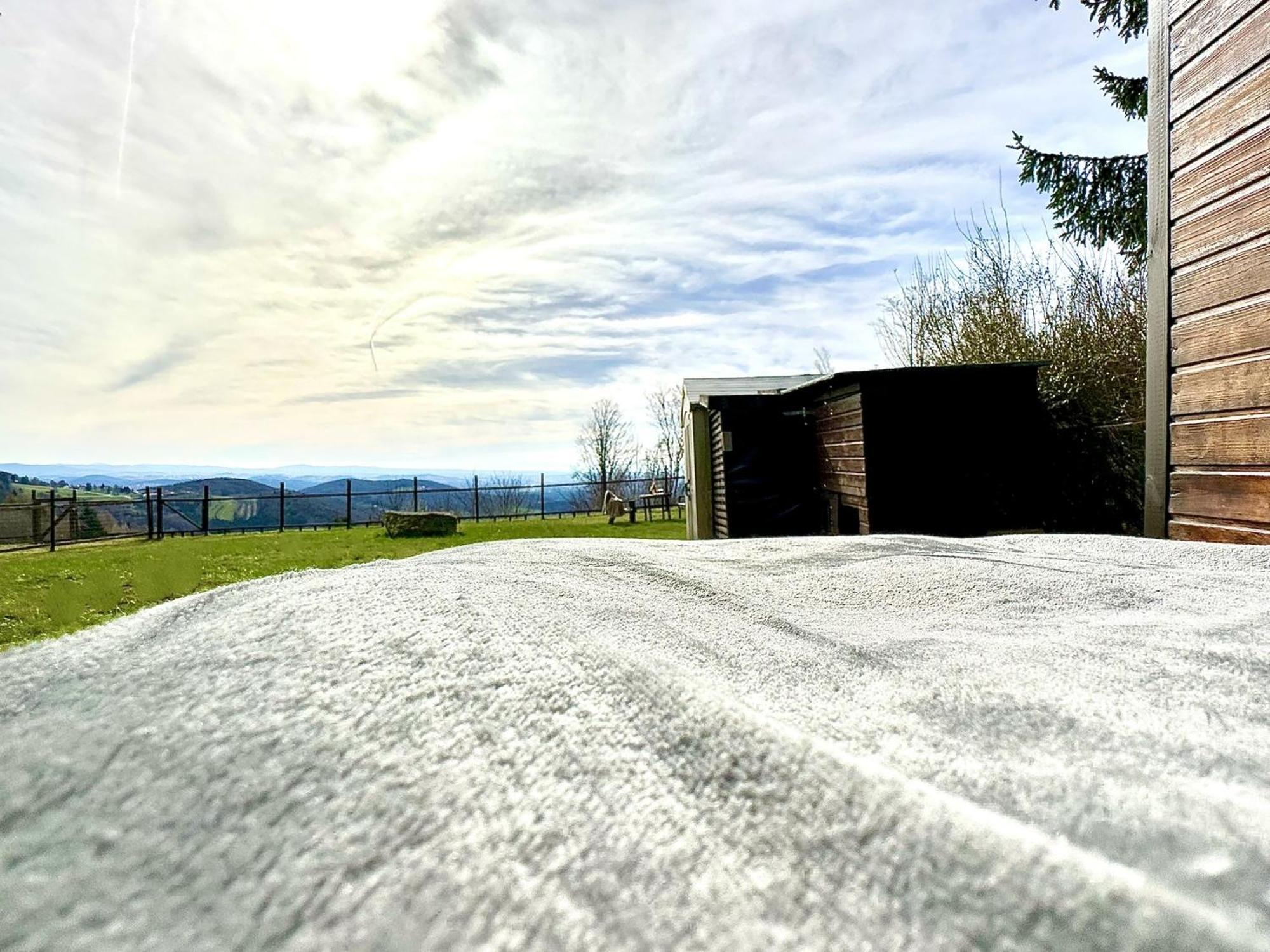 Gemuetliches Alpenblick Berg-Bungalow + Grosser Garten + Netflix! Schofweg Bagian luar foto