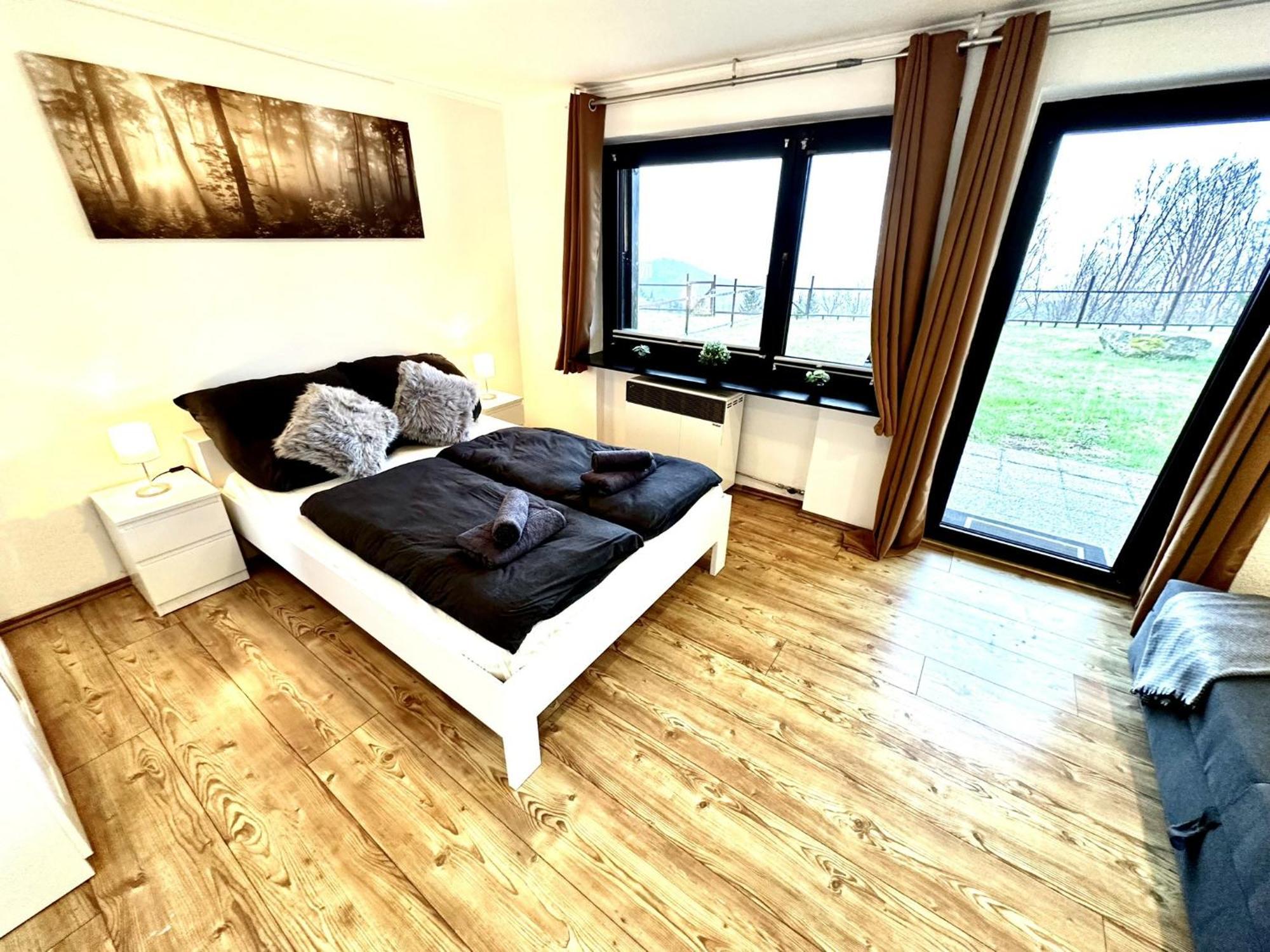 Gemuetliches Alpenblick Berg-Bungalow + Grosser Garten + Netflix! Schofweg Bagian luar foto